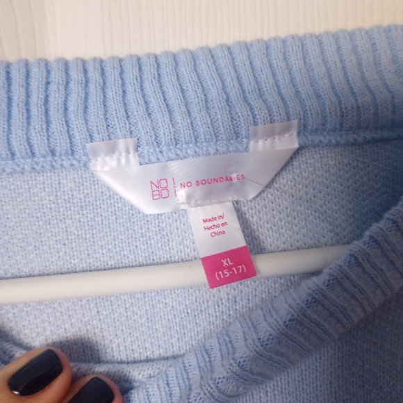 Sweater - Picture 2 of 2